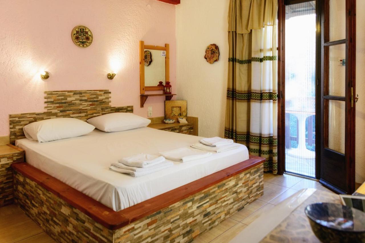 Spiros Rooms Panormos  Ngoại thất bức ảnh